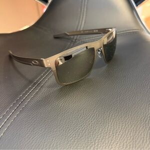 Oakley Holbrook Metal